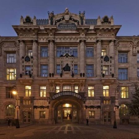 Central Apartment Kiraly Street بودابست المظهر الخارجي الصورة